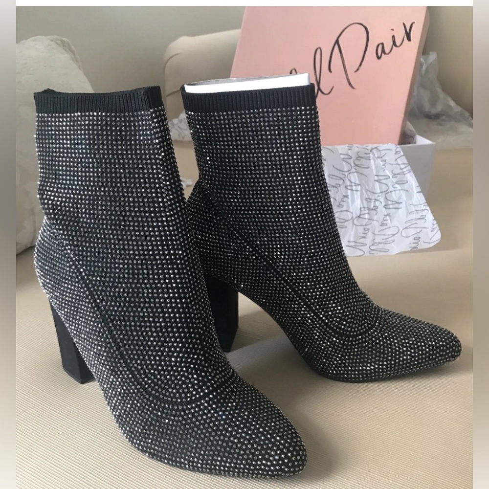 NWB Women's Wild Pair Baybe Bling Sock Booties Pewter GORGEOUS!